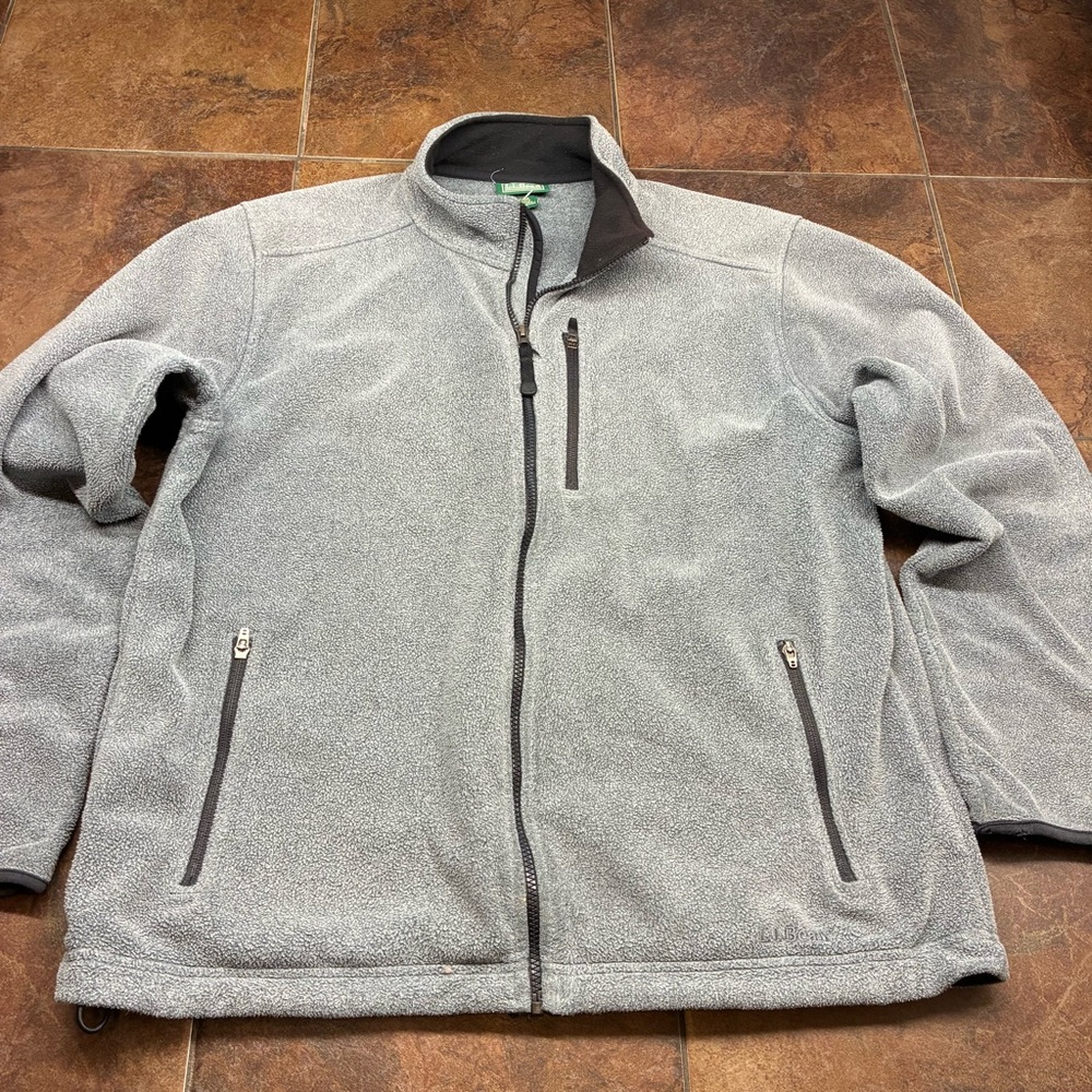 L.L. Bean Light Gray Men's Lightweight Fleece Jacket